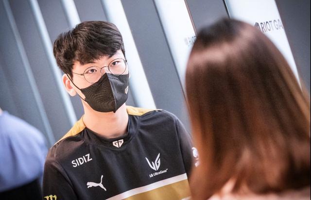 这枚金牌既 这枚金牌既