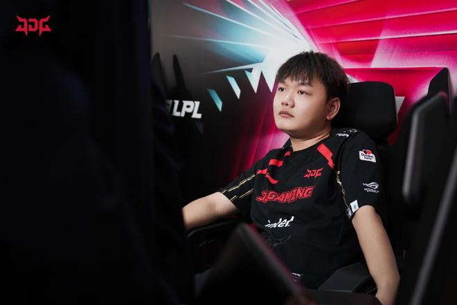 前者需要进 前者需要进